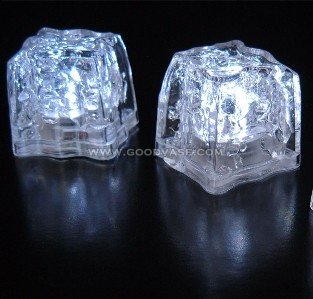 ICE CUBE LIGHTS WHITE - Click Image to Close