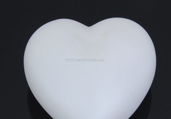 LED101 LED FLOATING HEART SHAPE - Click Image to Close
