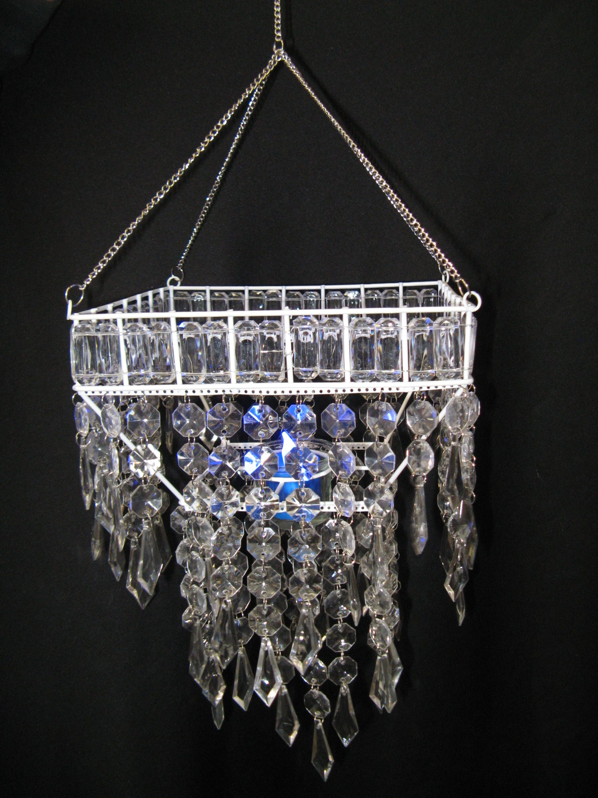 CHANDELIER (FREE SHIPPING)