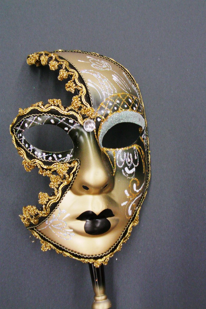 PHANTOM MASK